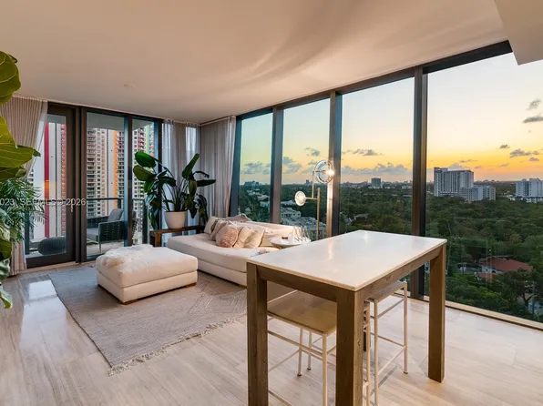 1451 Brickell Ave Unit 1404, Miami, FL 33129