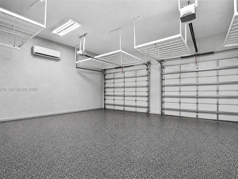 8061 NW 114th Pl #8061 — Photo 38