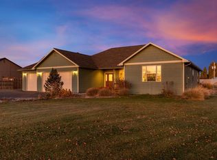 10963 Washburn Way, Klamath Falls, OR 97603