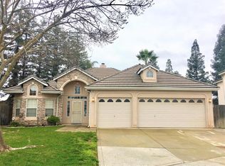 7202 N Bonadelle Ave, Fresno, CA