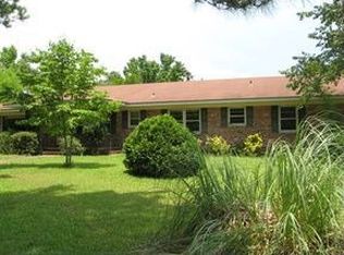 906 Stoneridge Dr, Albany, GA 31721