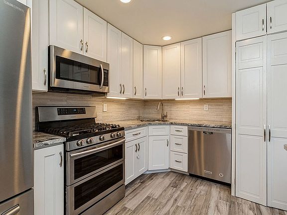 2nd image of 17-37 215th St Unit Townhouse 35