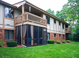 711 S Lake Shore Dr, Lake Geneva, WI 53147