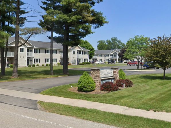 451 Pinecrest St #451