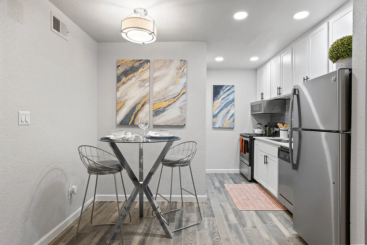 Building Photo - Delano Apartments
