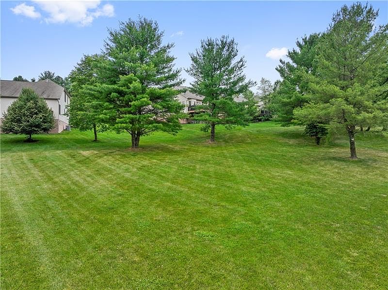 1121 Cross Creek Dr, Uniontown, PA 15401 Zillow