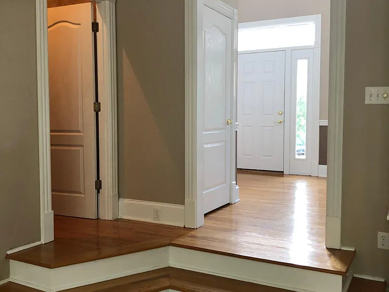 9507 Eastgate Ct — Photo 14