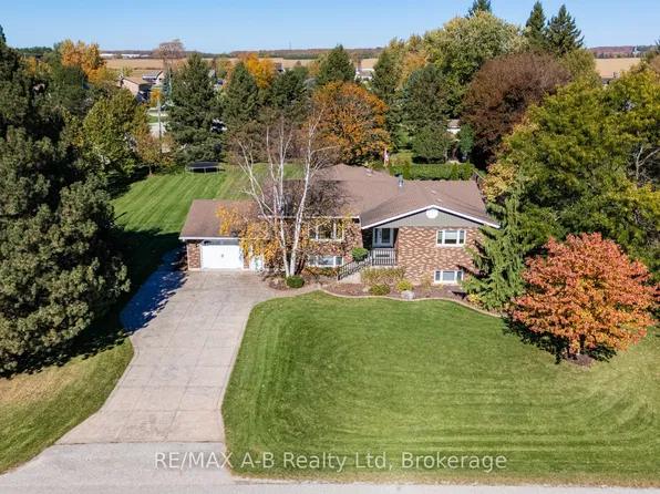 2256 Webster St, Perth East, ON N0B 2P0