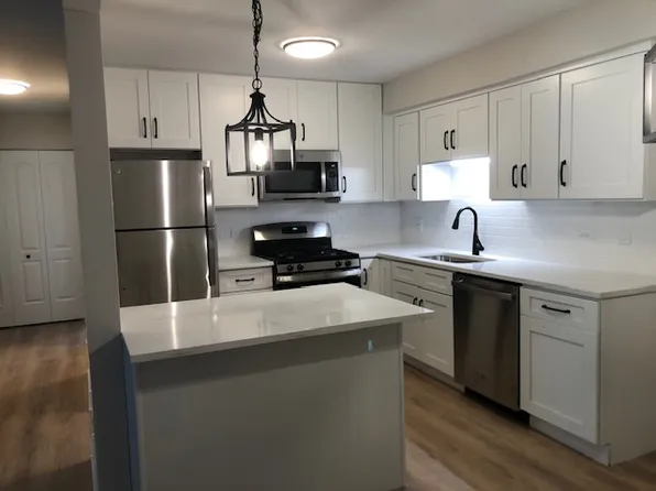 3523 Central Rd, Glenview, IL