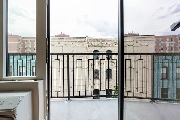 Rented by EXR | media 3