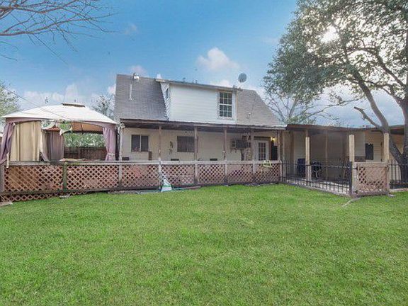 2nd image of 3115 Greenacres