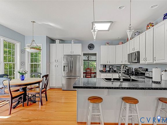 5th image of 5023 Whitegate Dr