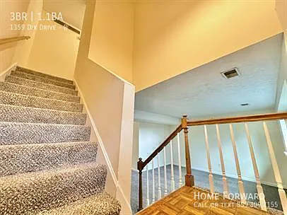1359 Dix Dr #B — Photo 5