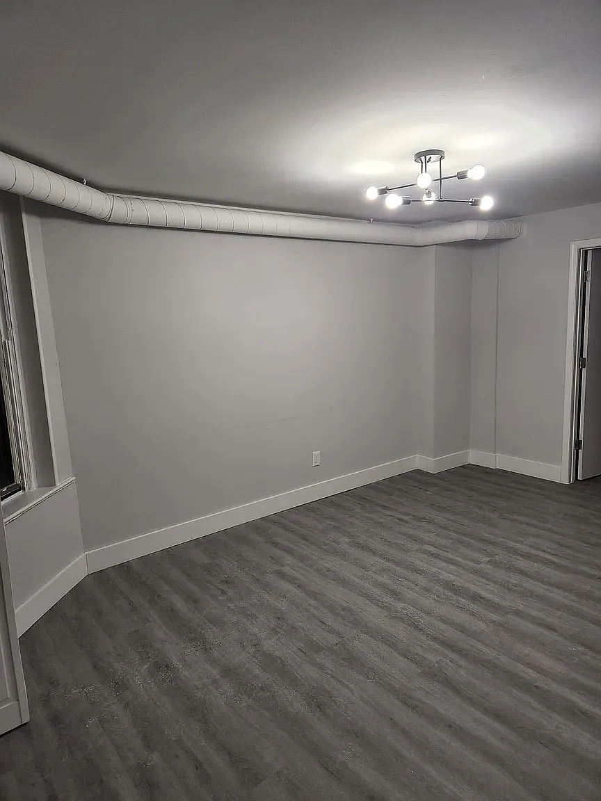 Building Photo - 59 Park Ave #5C