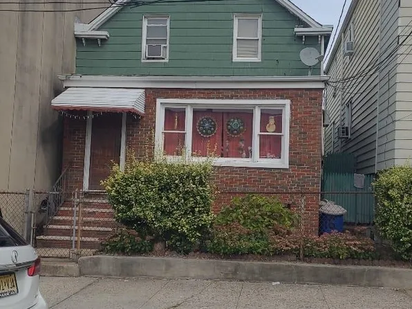 76 Greenville Ave, Jersey City, NJ 07305