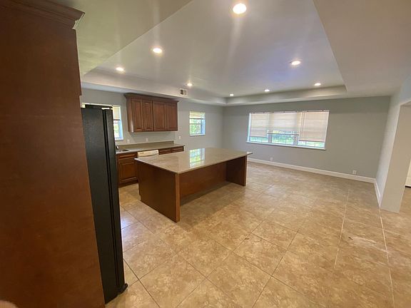 5th image of 6305 Maney Dr S
