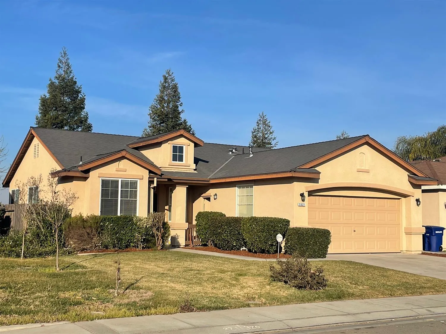 5521 Tanya Way photo 1