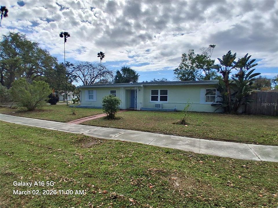 1st image of 1061 Nokomis St