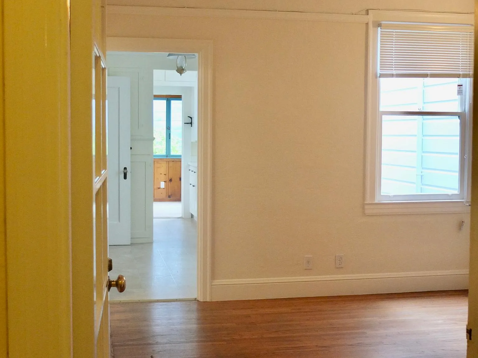2 bed, $5,200 — Photo 4