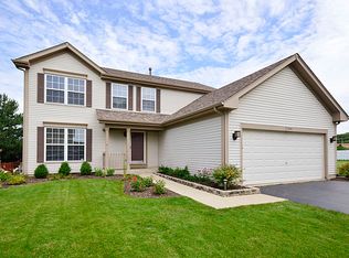 544 Maple Dr, Streamwood, IL 60107