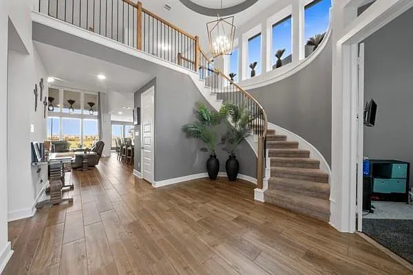 4 bed, 3.5 bath, 3000 sqft, $3,500 — Photo 4