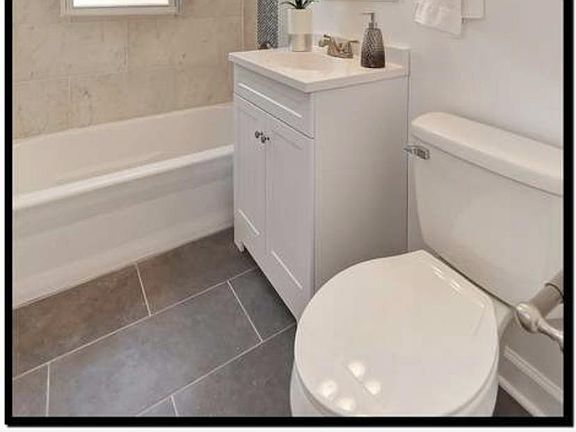 3rd image of 3117 N Olcott Ave