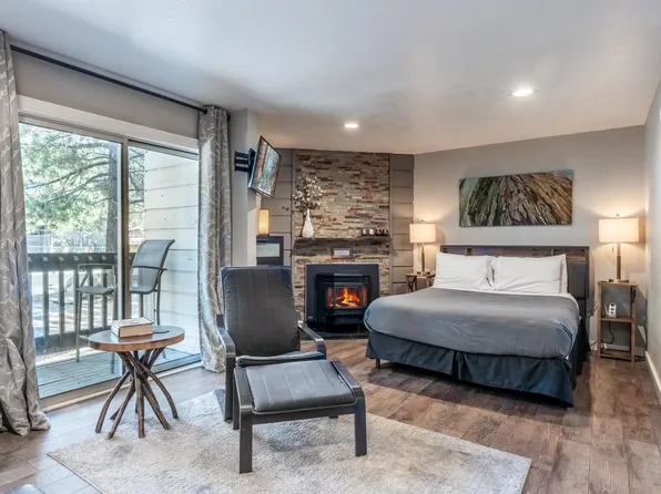 2289 Sierra Nevada Rd #F3, Mammoth Lakes, CA 93546