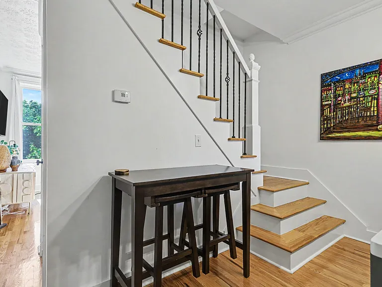 982 Highland St — Photo 10