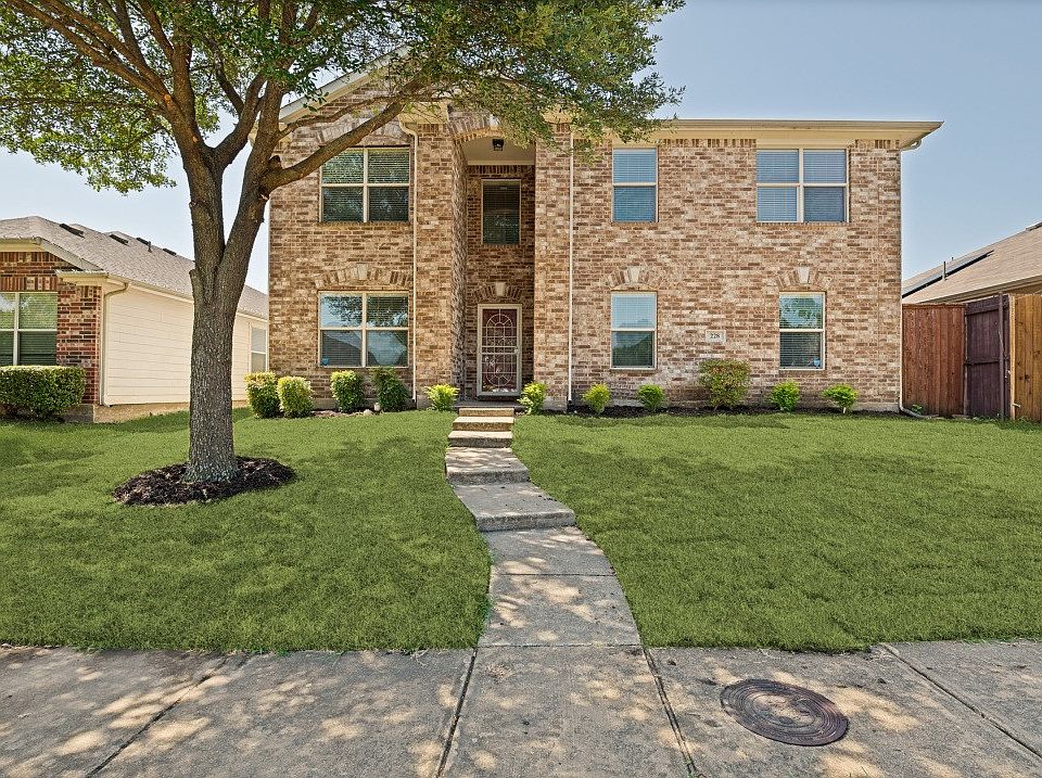 1st image of 228 Great Plains Ave
