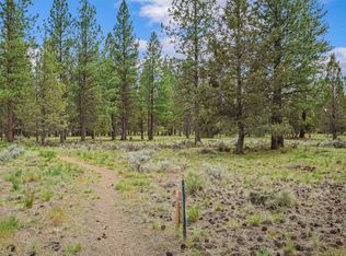 892 S New Moon Ct, Sisters, OR 97759