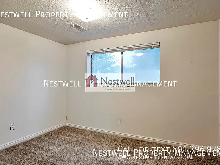 815 E Dusty Rock Pl — Photo 22