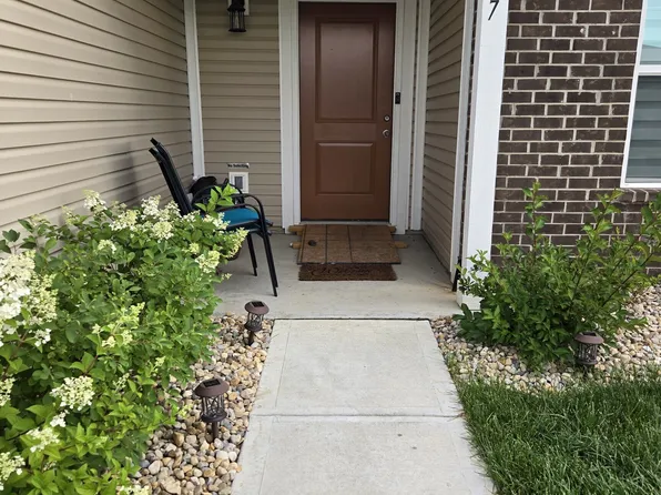 627 Derek Ln, Trafalgar, IN 46181