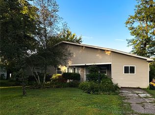 1117 SE Main St, Paoli, IN 47454