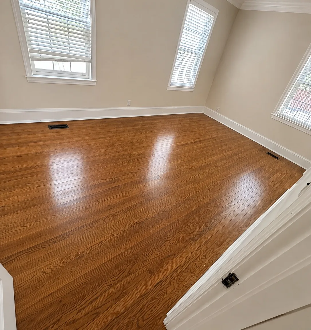 3 bed, 2349 sqft, $1,650 — Photo 2