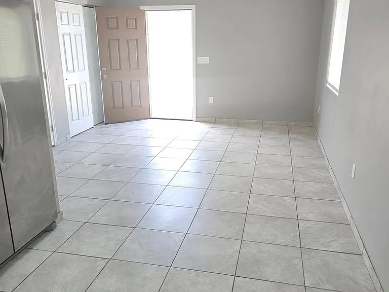 1013 E 36th St #2 — Photo 8