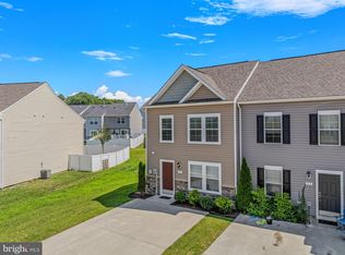 27 Mengel Rd, Martinsburg, WV 25403