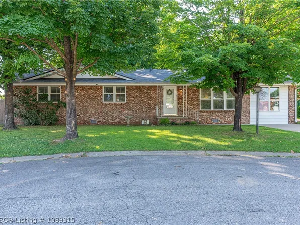 1906 Magnolia Dr, Fort Smith, AR 72908