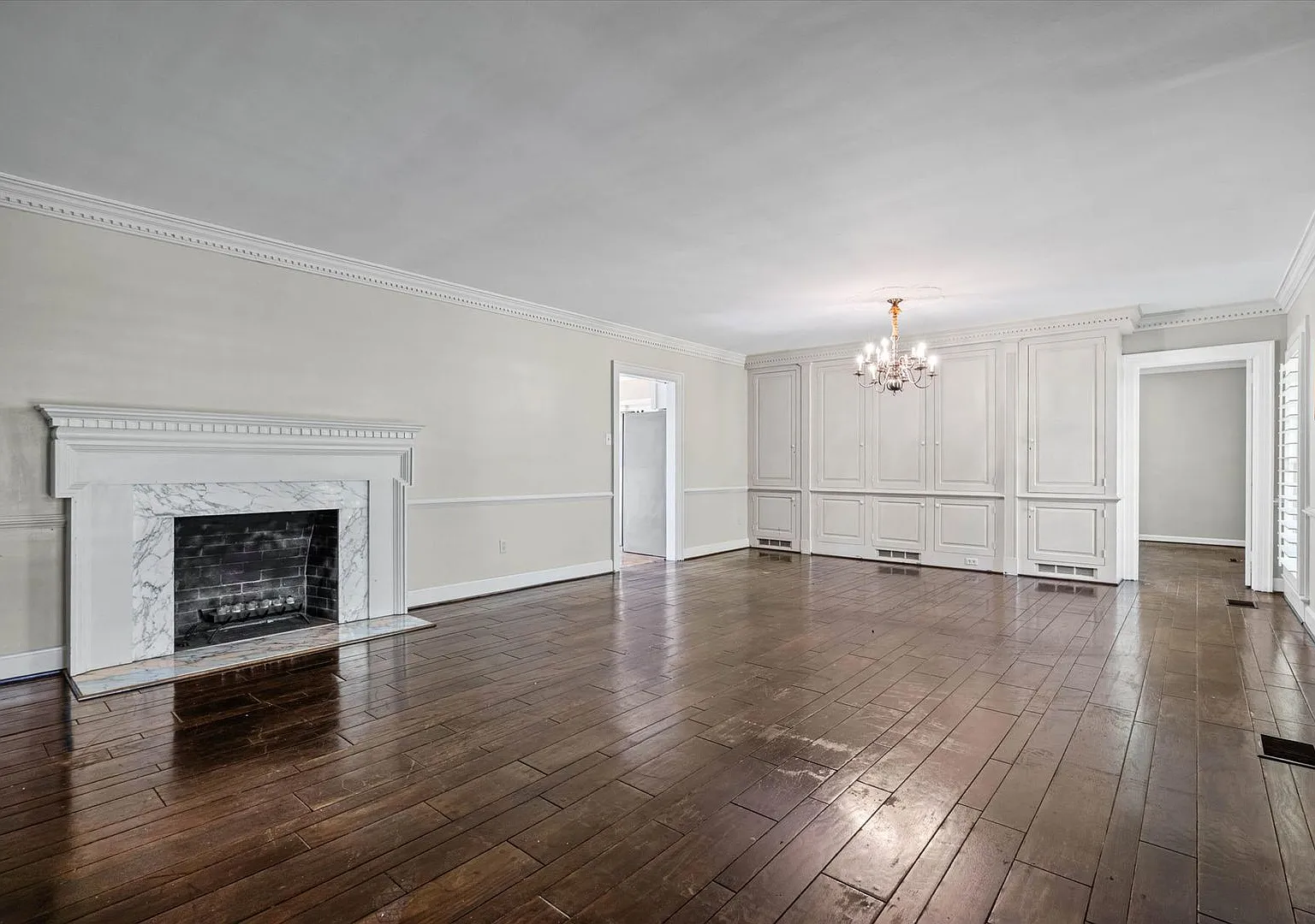 Rare Property on 2.5 Acres in the Heart of Spring Hill — Photo 4