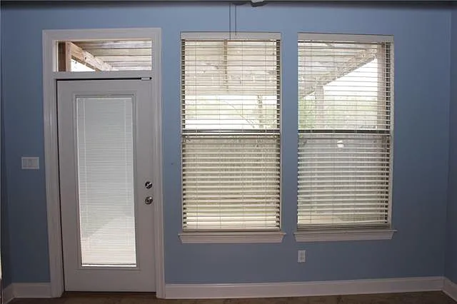 817 Decatur St — Photo 15