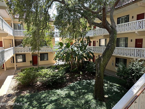 4th image of 1830 SEVILLA Boulevard W #206