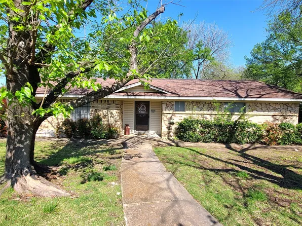 934 Starlight Dr, Sherman, TX 75090