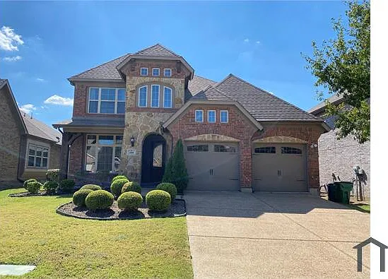 4 bed, 2819 sqft, $3,500 — Photo 2