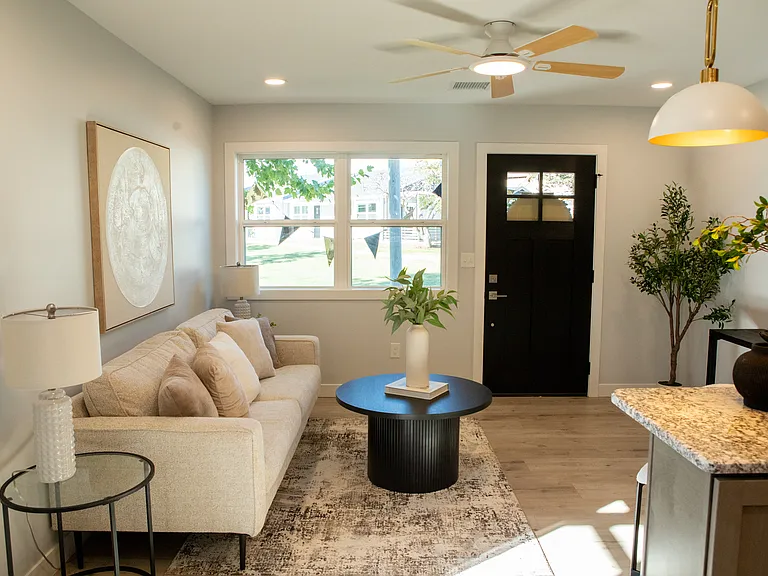 The Retreat at Paradise Valley Apartments — Photo 21