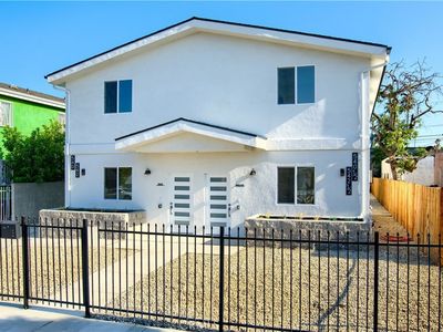 540 W 79th St, Los Angeles, CA, 90044