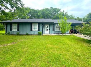 168 Lois St SE, Calhoun, GA 30701