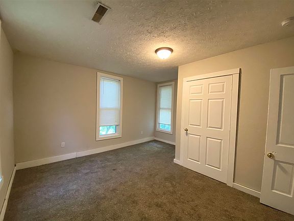 4th image of 603/605 S 6th St