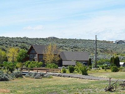 210 Wakatak Rd, Yakima, WA, 98908