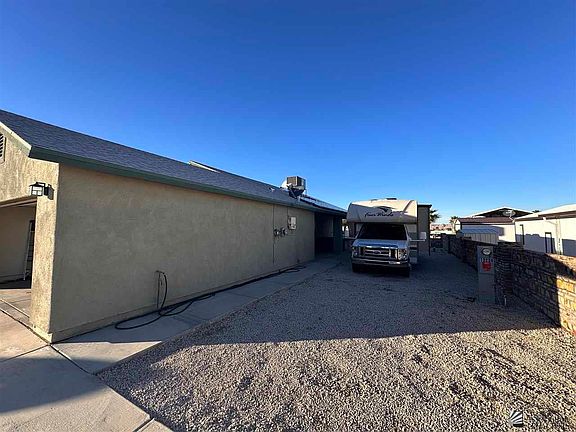3rd image of 13238 E 53rd Dr
