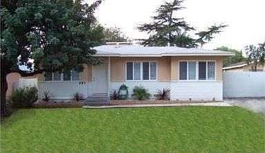 2nd image of 321 Hervey Ave
