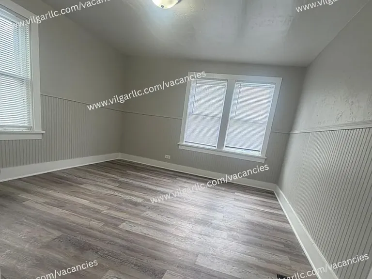 109 Columbia St — Photo 18